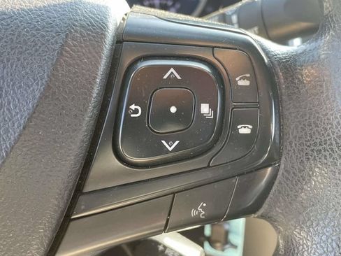 Used 2016 Toyota Camry LE FWD image 23