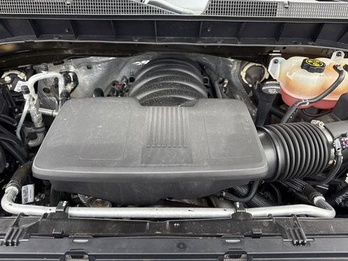 Used 2021 Chevrolet Silverado 1500 Custom Trail Boss w/ Midnight Edition image 33