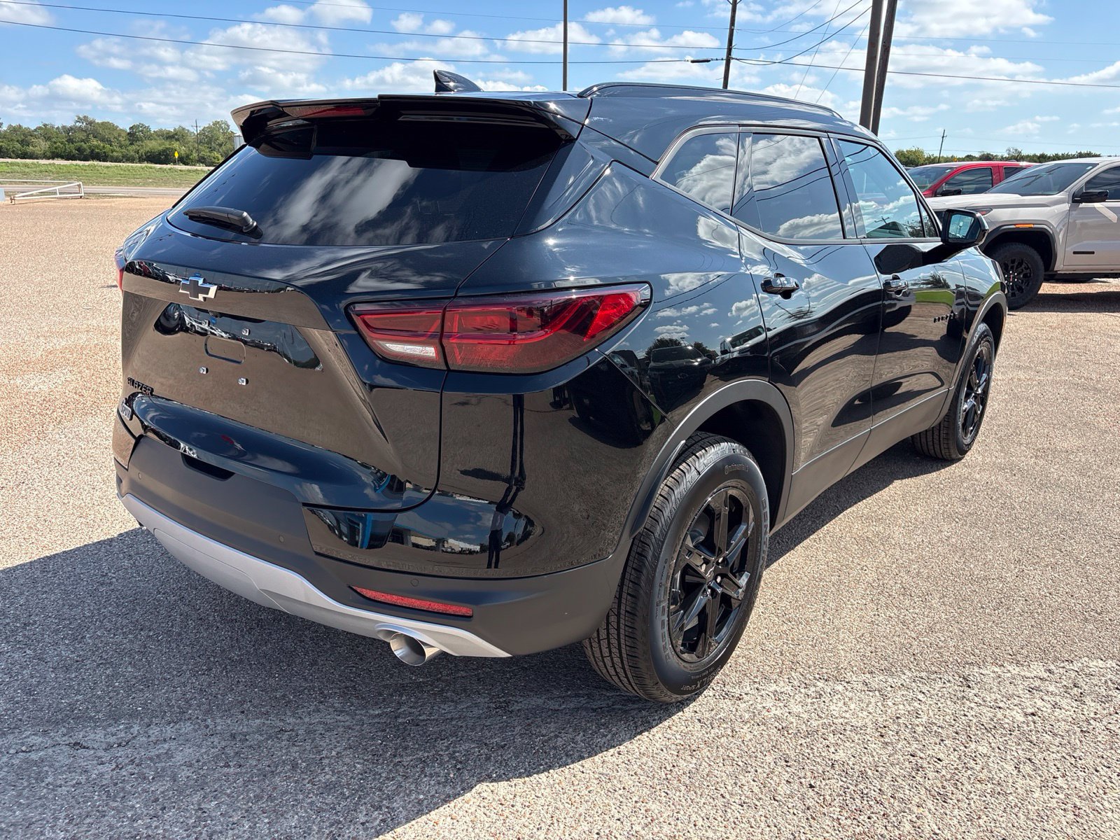 New 2026 Chevrolet Blazer LT w/ Midnight/Sport Edition FWD image 6