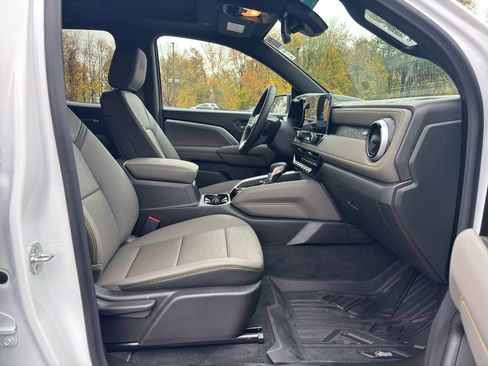 Certified 2026 Chevrolet Colorado ZR2 w/ ZR2 Bison Edition image 29