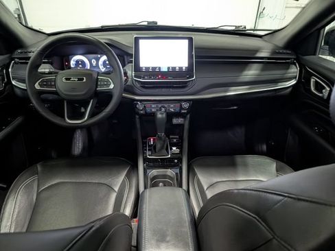 Used 2023 Jeep Compass High Altitude AWD/4WD image 12