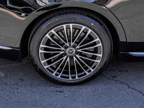 Used 2024 Mercedes-Benz S 580e 4MATIC Sedan image 6
