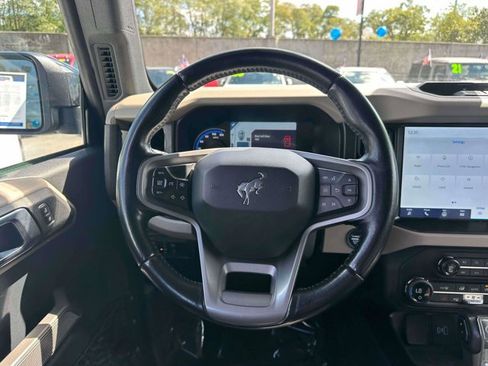 Certified 2021 Ford Bronco Wildtrak image 13