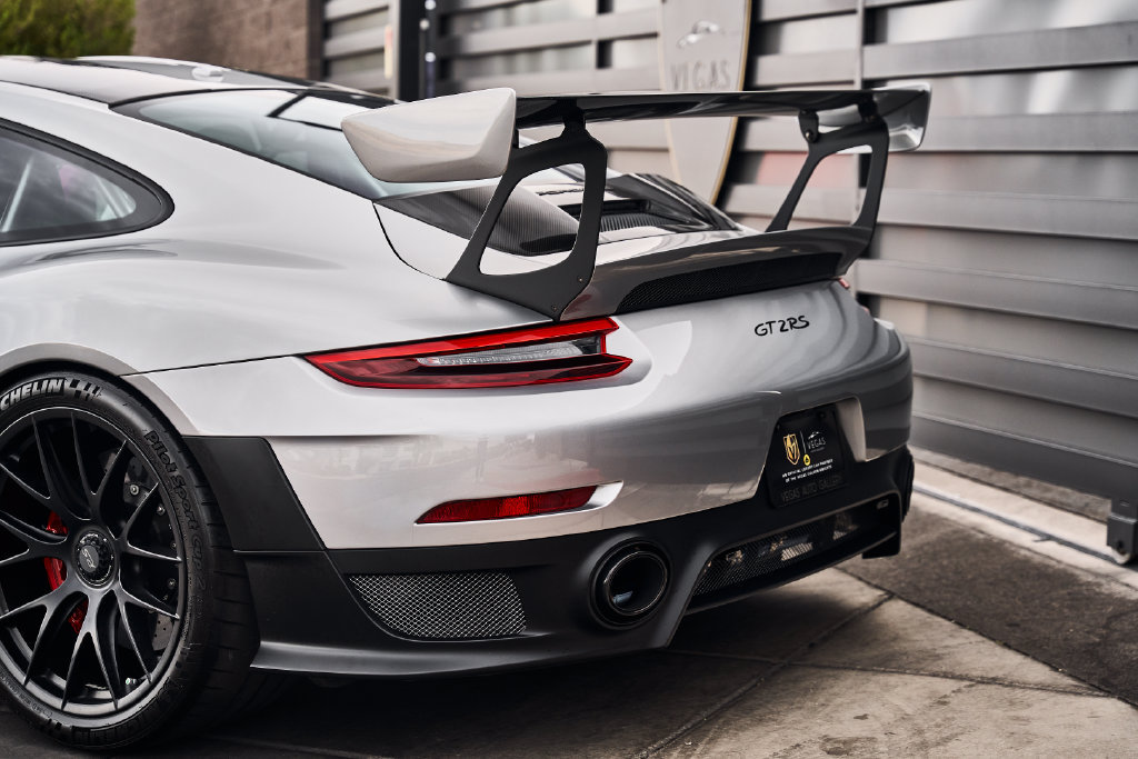 Used 2019 Porsche 911 GT2 RS RWD image 12