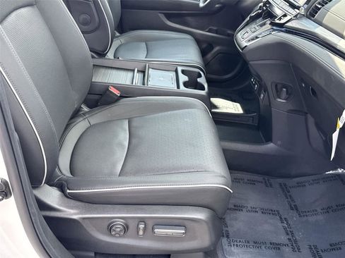 Used 2026 Honda Odyssey Elite image 17