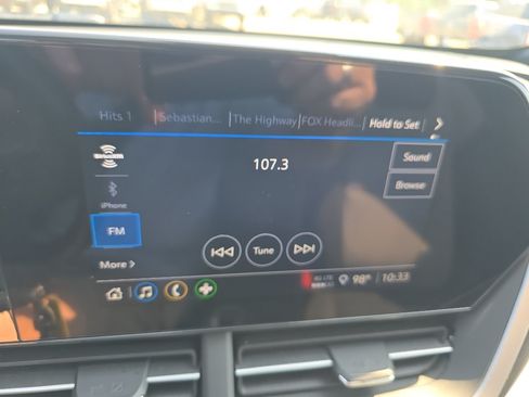 Used 2026 Chevrolet Trax RS FWD image 26