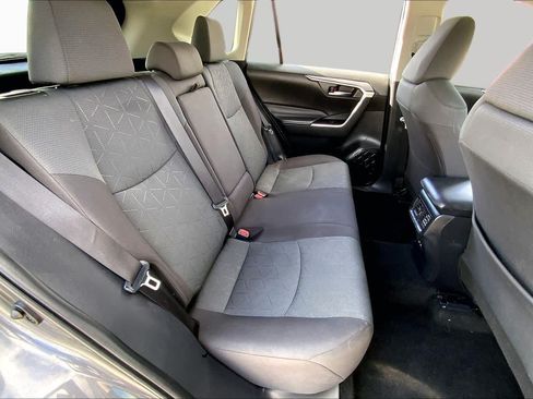 Used 2024 Toyota RAV4 XLE FWD image 19
