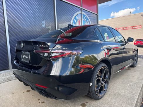 New 2025 Alfa Romeo Giulia Intensa w/ Driving Assist Package image 3