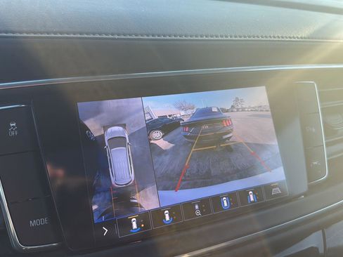 Used 2020 Buick Enclave Avenir w/ Avenir Technology Package image 19