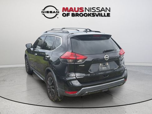 Used 2018 Nissan Rogue SV FWD image 7