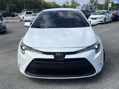 Used 2023 Toyota Corolla LE FWD image 8