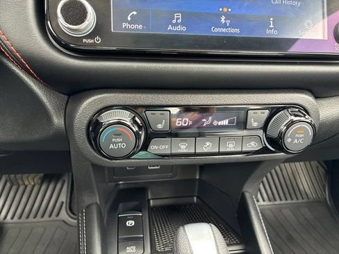 Used 2023 Nissan Kicks SR w/ SR Premium Package FWD image 29