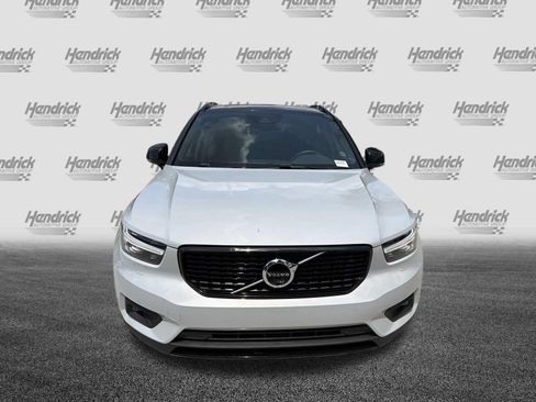 Used 2022 Volvo XC40 T5 R-Design w/ Advanced Package AWD/4WD image 5