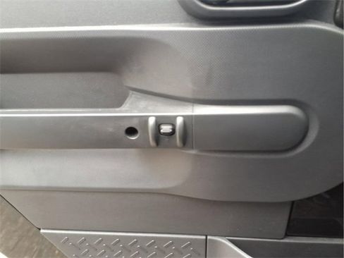 Used 2010 Jeep Wrangler Sahara w/ Trailer Tow Group image 19