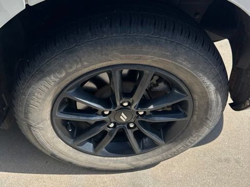 Used 2019 Dodge Journey SE w/ Blacktop Package FWD image 10