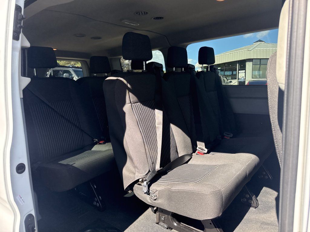 Used 2018 Ford Transit 150 XL RWD image 22