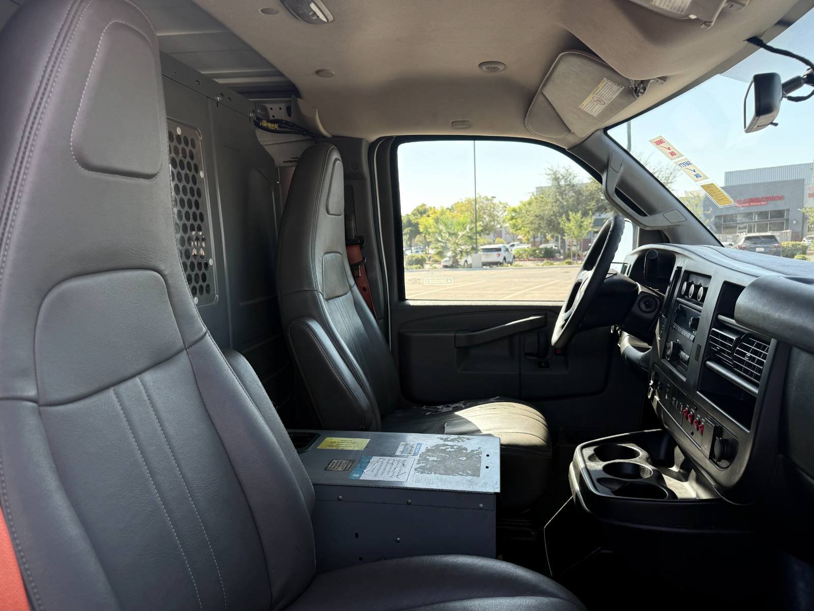 Used 2016 Chevrolet Express 2500 RWD image 16