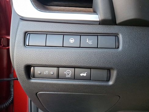 New 2025 Nissan Rogue Platinum w/ Tech Package image 19