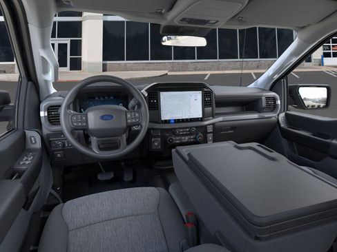 Used 2025 Ford F150 XL w/ Equipment Group 103A High image 9