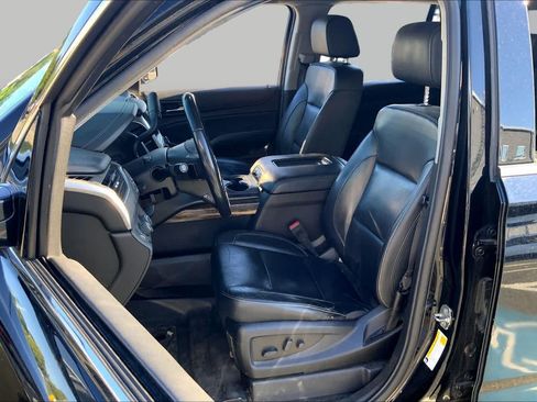 Used 2019 Chevrolet Tahoe LT AWD/4WD image 8