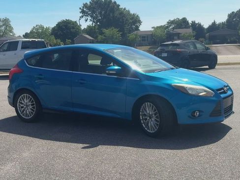 Used 2014 Ford Focus Titanium FWD image 2