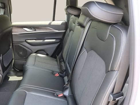New 2026 Jeep Grand Cherokee Altitude RWD image 16