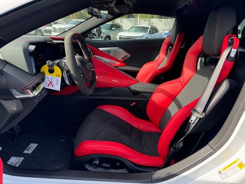 New 2025 Chevrolet Corvette Stingray Preferred Cpe w/ Z51 Performance Package image 13