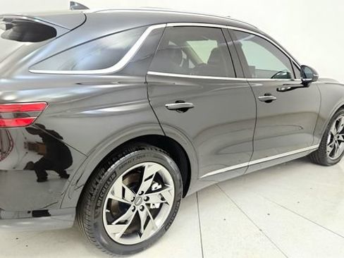 Used 2025 Genesis Electrified GV70 w/ Prestige Package AWD/4WD image 29