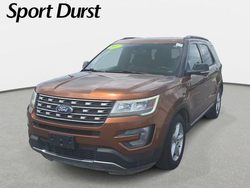 Used 2017 Ford Explorer XLT w/ Equipment Group 202A FWD image 1