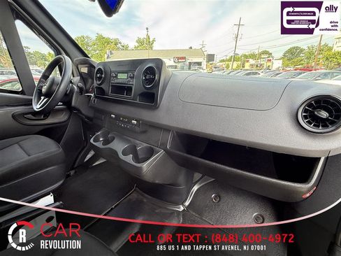 Used 2023 Mercedes-Benz Sprinter 2500 image 23