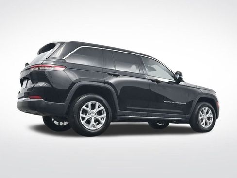 Used 2023 Jeep Grand Cherokee Limited image 36