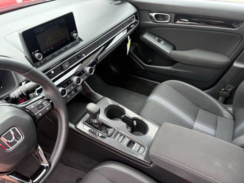 Certified 2025 Honda Civic Sport image 18