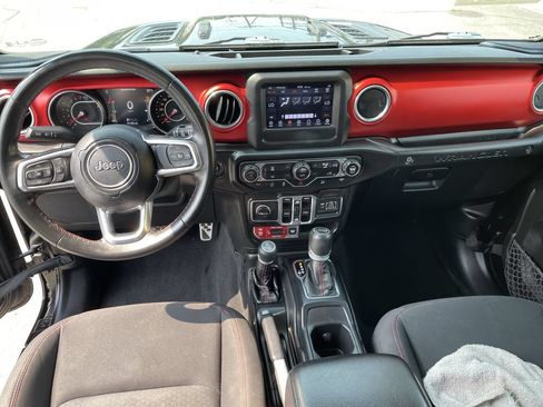 Certified 2018 Jeep Wrangler Unlimited Rubicon AWD/4WD image 15