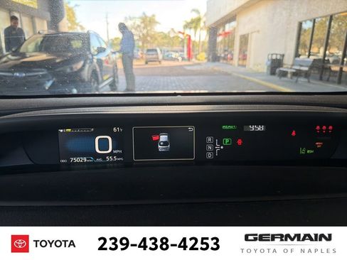 Certified 2018 Toyota Prius Three image 18