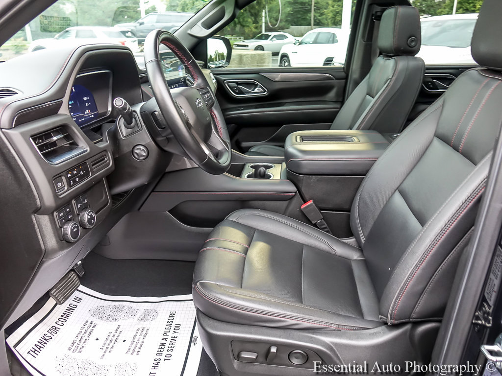 Used 2023 Chevrolet Suburban RST w/ Luxury Package AWD/4WD image 11