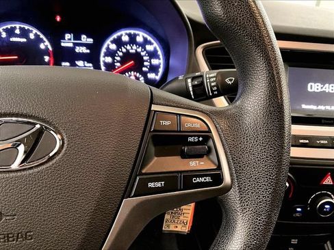 Used 2021 Hyundai Accent SE FWD image 19