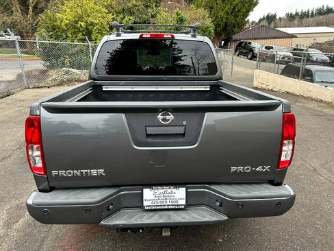 Used 2016 Nissan Frontier PRO-4X image 6