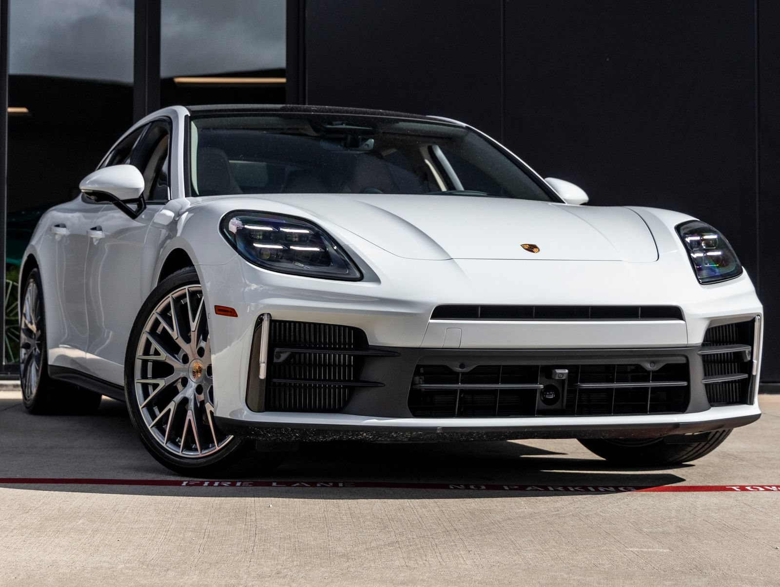 New 2026 Porsche Panamera RWD image 6