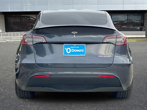 Used 2022 Tesla Model Y Performance image 8