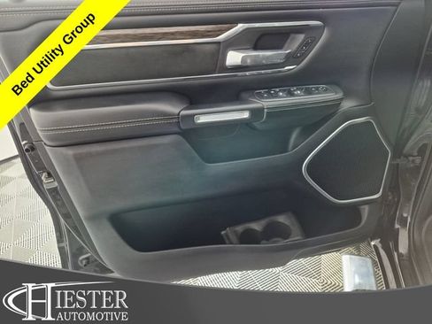 Used 2019 RAM 1500 Laramie AWD/4WD image 13