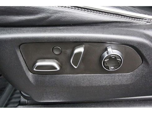 Used 2022 GMC Sierra 1500 AT4X image 31