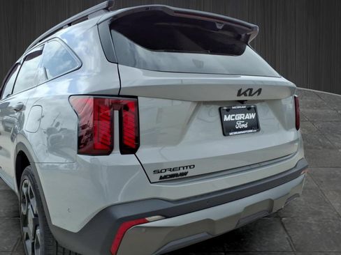 Used 2025 Kia Sorento SX Prestige AWD/4WD image 17