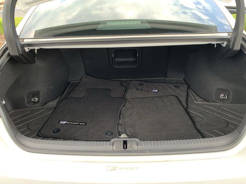 Used 2022 Lexus ES 300h F Sport w/ Accessory Package 2 FWD image 34