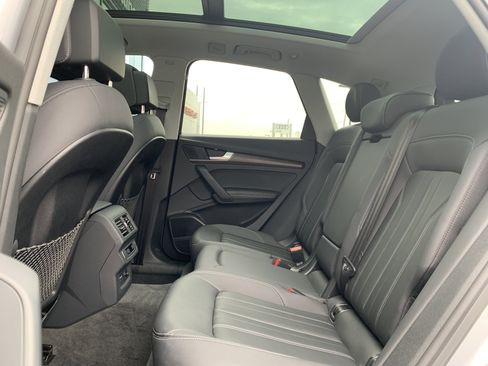 Certified 2022 Audi Q5 2.0T Premium Plus w/ Premium Plus Package image 16