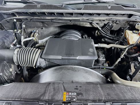 Used 2022 Chevrolet Silverado 2500 LTZ w/ LTZ Convenience Package image 31