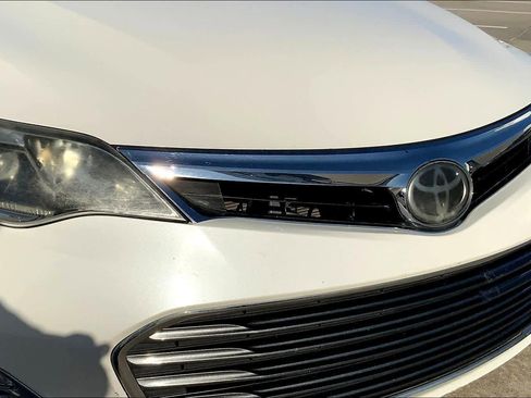 Used 2014 Toyota Avalon Limited image 28