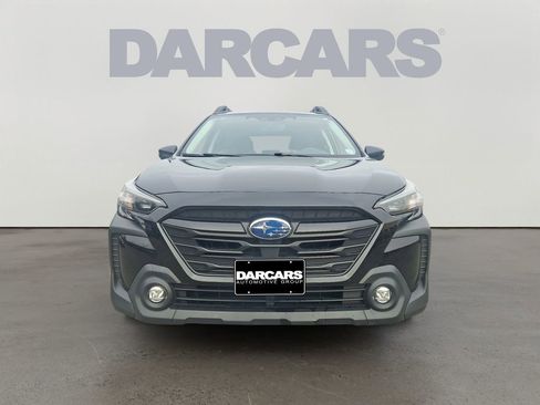 Used 2023 Subaru Outback Onyx Edition image 2
