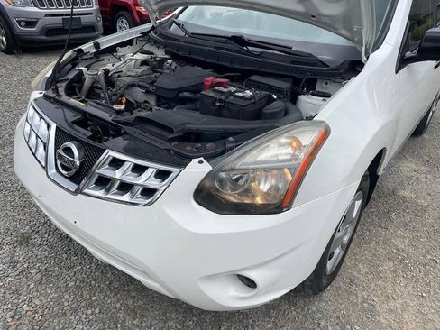 Used 2014 Nissan Rogue S w/ Convenience Package AWD/4WD image 23