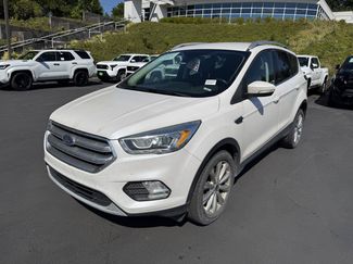 Used 2017 Ford Escape Titanium AWD/4WD video 1