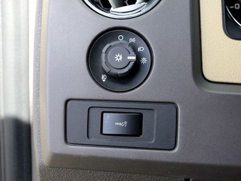 Used 2014 Ford F150 XLT w/ XLT Chrome Package image 19